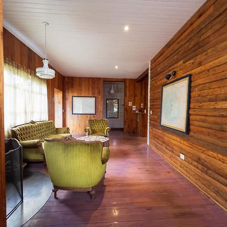 Wesley House Hosteria Boutique San Martín de los Andes Exterior foto